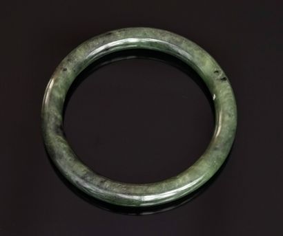 BRACELET JONC in jade (or jadeite) green...
