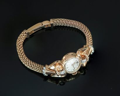 OMEGA - Lady's WATCH in 18k (750/°°) yellow...
