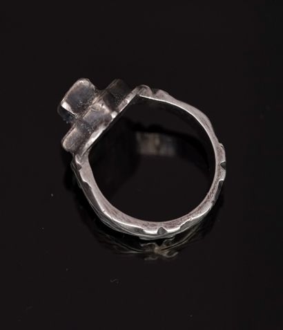 RING in silver min 800 ° / ° ° formed by...