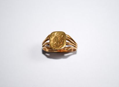 RING in 18K (750/°°) yellow gold, man's signet...