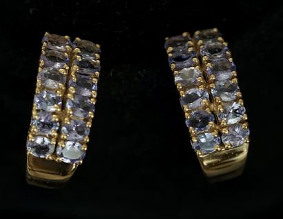 PAIR OF HALF CREOLES in silver gilt (vermeil)...