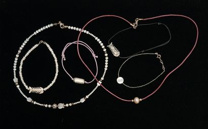 SET of 4 BRACELETS with clasps or adjustable...