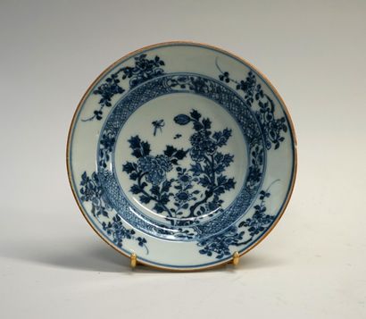 Soup plate in white blue porcelain with floral...