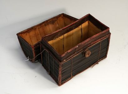 Rice basket with curved lid, made of wood...