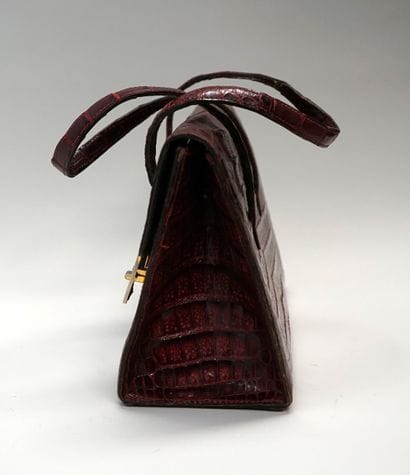 Vintage handbag in red crocodile style leather....