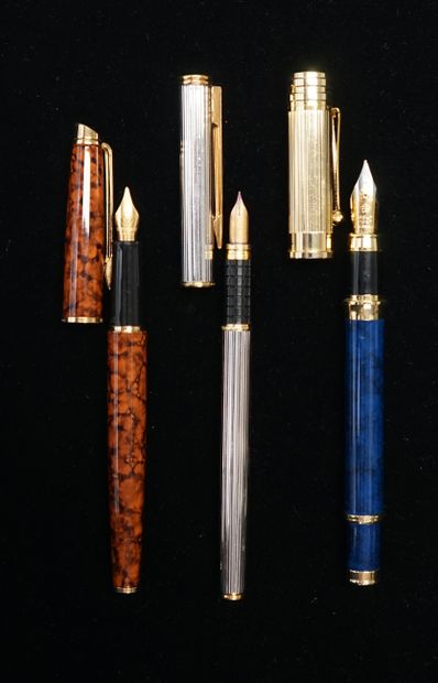 WATERMAN - SET OF 2 Fountain pens one silver...