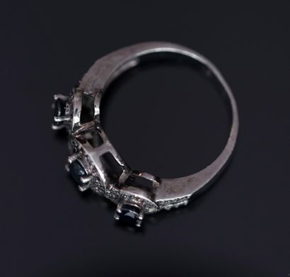 BAGUE en argent patiné noir 925/°° sertie...