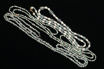 SET composed of 3 long necklaces of freshwater...
