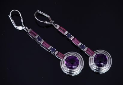 PAIRE DE PENDANTS D'OREILLES en argent 925/°°...