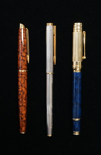 WATERMAN - SET OF 2 Fountain pens one silver...