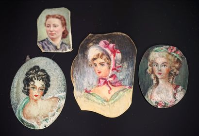 LOT de 4 miniatures diverses sur plaque peinte...