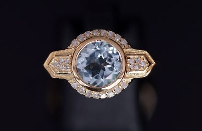 RING in silver gilt (vermeil) 925/°° centered...