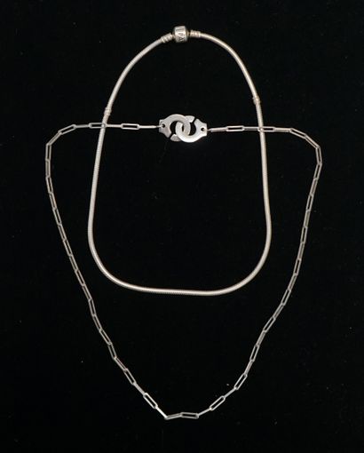 PANDORA - Silver choker necklace for charms....