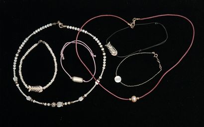 SET of 4 BRACELETS with clasps or adjustable...