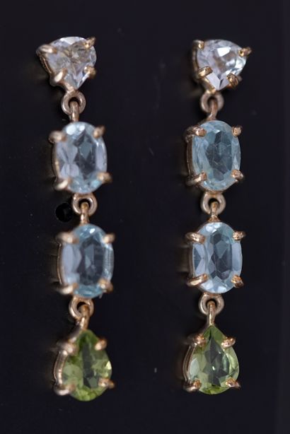 PAIR OF EARRINGS in gilt silver (vermeil)...
