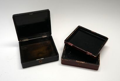 Lacquered boxes, one decorated with cranes...