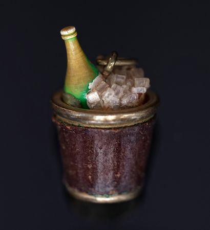 PENDENTIF en forme de seau à champagne avec...