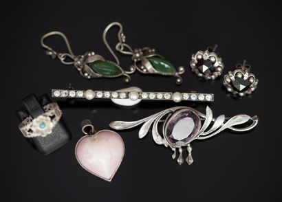 SET in silver plated metal including: 1 pair...