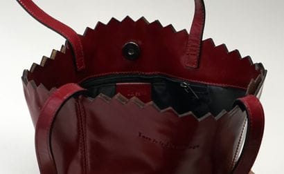 INES DE LA FRESSANGE - Shoulder bag in burgundy...