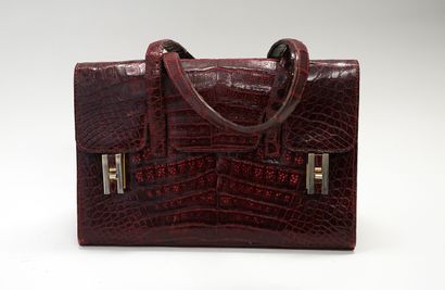 Vintage handbag in red crocodile style leather....