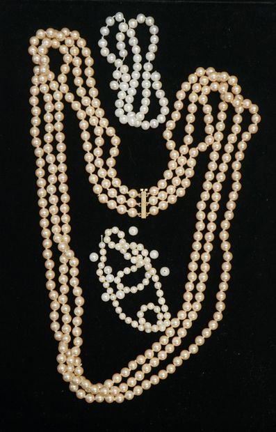 SAUTOIR 3 rows of fancy pearls (7mm), zipper....