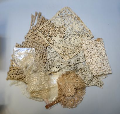 LOT OF LACE and CROCHET including: table...