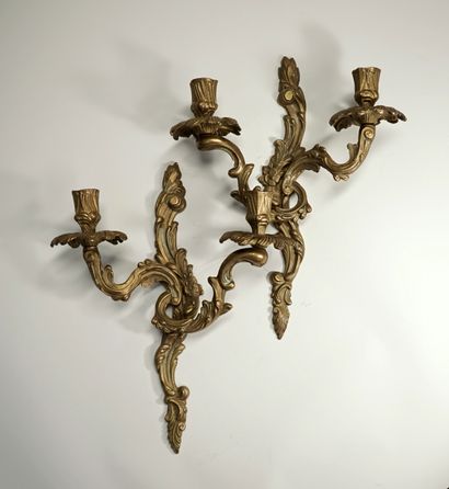 In the taste of BAGUÈS :
Pair of sconces...