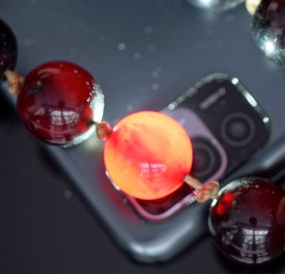 NECKLACE composed of 16 balls of color 