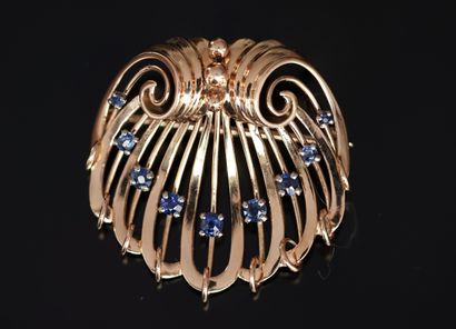 BROCHE en or jaune 18k (750/°°) figurant...