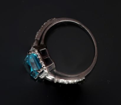 Silver ring 925/°° black patina centered...