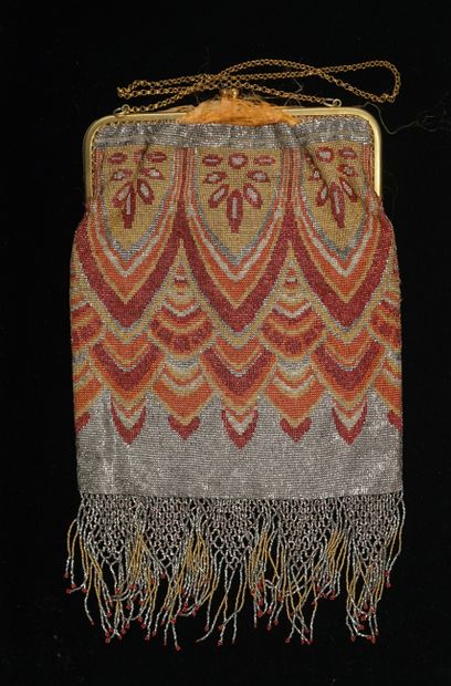 Antique ball bag entirely embroidered with...