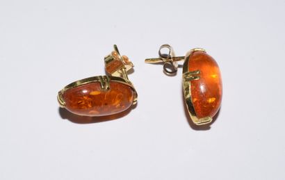PAIR OF EARRINGS in 18K yellow gold (750/°°)...