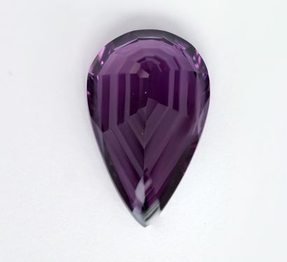 AMETHYSTE pear on paper 37ct with IGI ce...