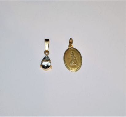 LOT composé d’un PENDENTIF zodiaque du signe...