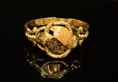 BRACELET in 18K gold (750/°°), hollow band...