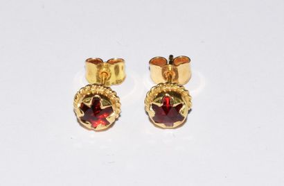 PAIR OF EARRINGS in 18K yellow gold (750/°°)...