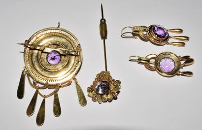 SET in 18K (750/°°) gold, consisting of a...