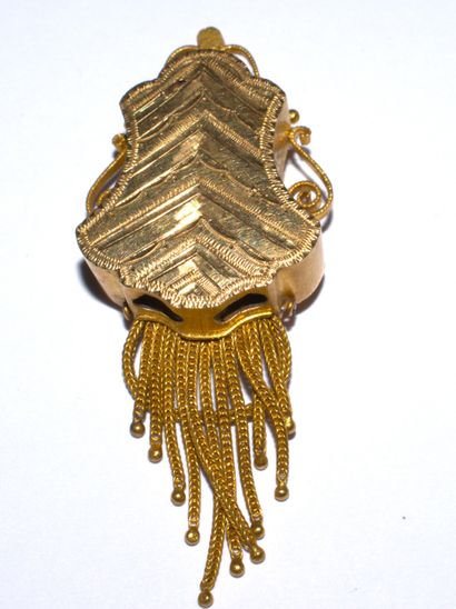 ELEMENT of a NECKLACE in 18K (750/°°) yellow...