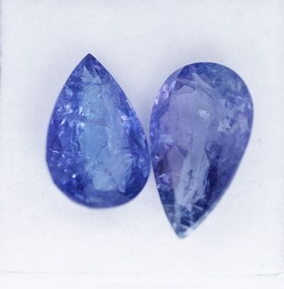 PAIR of pear cut tanzanite - with certificate...