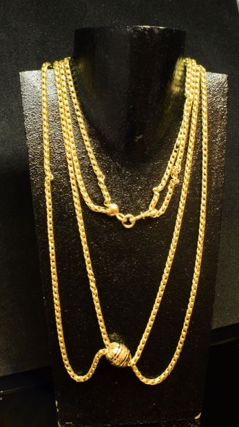 SAUTOIR in 18K gold (750/°°), rope stitch...
