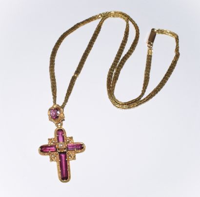 SET in 18K yellow gold (750/°°), consisting...