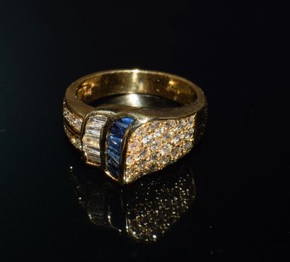Band ring in 18K gold (750/°°) set with diamonds...