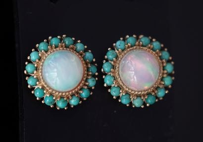 PAIR OF EARRINGS in gilt silver 925/°° (vermeil)...