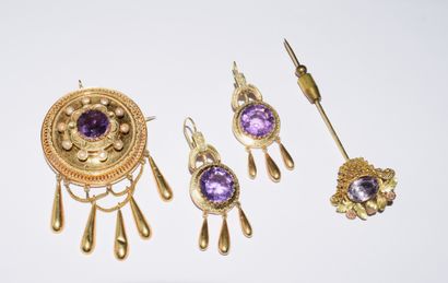 SET in 18K (750/°°) gold, consisting of a...