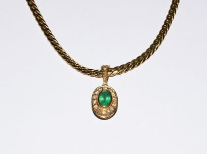 COLLIER en or jaune 18k (750/°°) maille anglaise,...