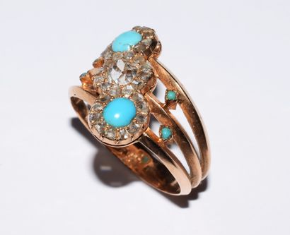 RING in 18K (750/°°) yellow gold, set with...