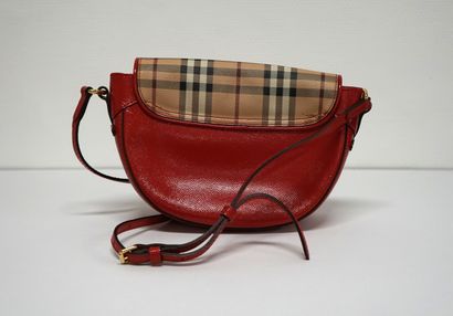 BURBERRY - Red messenger bag. Signed. Good...