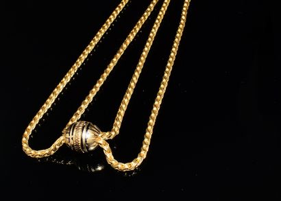 SAUTOIR in 18K gold (750/°°), rope stitch...