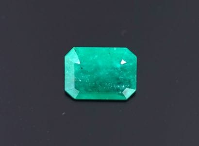 EMERAUDE rectangle on paper 2.29ct with IGI...