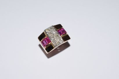 Small finger ring in 18K (750/°°) yellow...